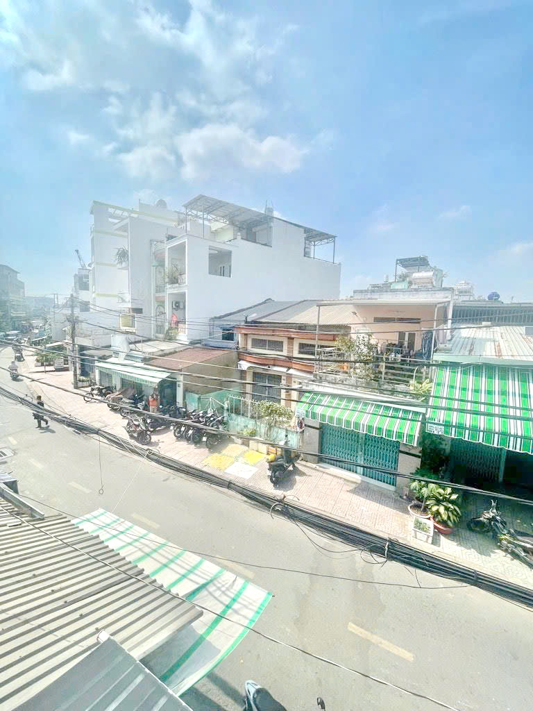 Bán nhà 1 lầu 44m2 mặt tiền đường Phong Phú P.12 Quận 8